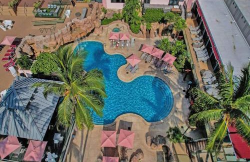 Mid Beach Apartamento | Breathtaking resort condo w beach service Unit 908