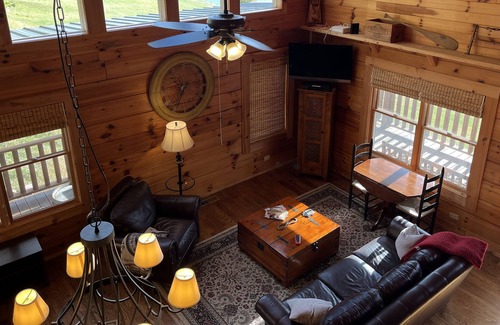 Galax Cabina | Breathtaking River View/Cozy Log Cabin