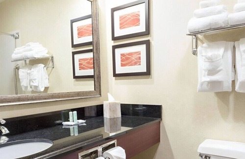 Augusta Casa | Breathtaking Rm for Luxurious Stay! Free Wi-Fi