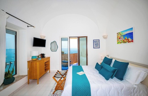 Positano City Centre Casa | Breathtaking Room in Heart of Positano with Stunning Sea Views