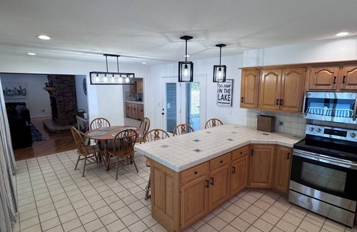Hardin Casa | Breathtaking single story 2-bedroom 2-bathroom Kentucky Lake home!