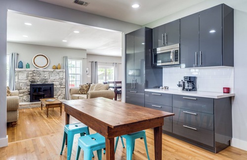 Comfort Casa | Breathtaking Texas Hill Country Getaway for Everyone - Sleeps 16