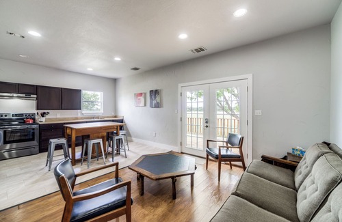 Comfort Casa | Breathtaking Texas Hill Country Getaway for Everyone - Sleeps 16