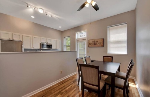 Shaw Casa | Breathtaking Unit in Shaw - 4 Queen beds 1E