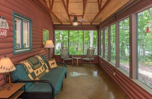 Crosby Casa | Breathtaking Up North lake cabin experience.