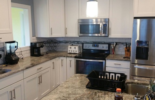 North Topsail Beach Casa | Impresionante hogar: Wifi, kayaks y más!