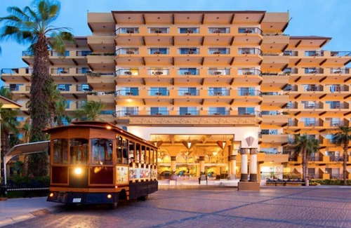 Jimenez Condominio | Breathtaking Views: 1 Bedroom Suite with Kitchen at Villa del Palmar Resort
