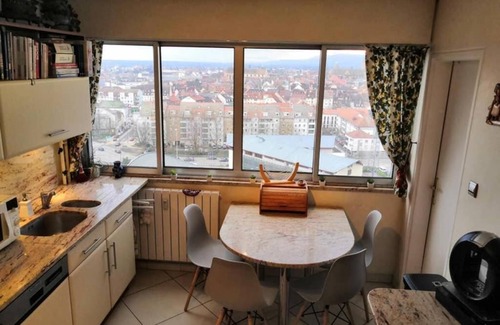 Quartier Saint-Leon Apartamento | Breathtaking view of Colmar - Beautiful 15th-floor apartment with elevator and parking space