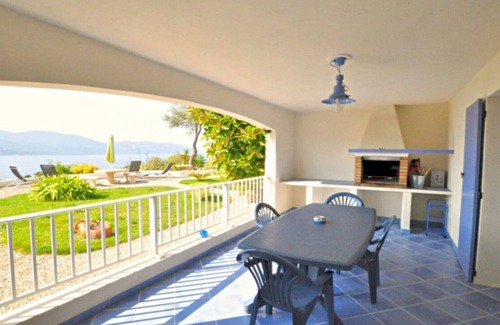 Tiuccia Apartamento | IMPRESIONANTE VISTA. Espléndida y grande planta baja T2 con mucho encanto y calma