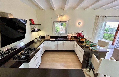 Manacor Otro | Breathtaking views in luxury finca, dream garden, pool, absolute tranquillity, BBC