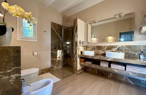 Manacor Otro | Breathtaking views in luxury finca, dream garden, pool, absolute tranquillity, BBC