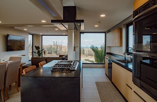 Jamanota Casa | Breathtaking views on top of the Jamanota Hill - New Modern Residence