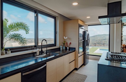 Jamanota Casa | Breathtaking views on top of the Jamanota Hill - New Modern Residence
