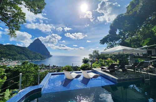 Soufriere Hotel | Breathtaking Views | Perfect Relaxing Getaway w/ Nature trails, Spa & Pool