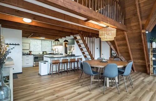 Innsbrook Chalet De Esquí | Breathtaking Views + Private Beach