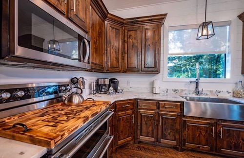 Broken Bow Cabina | Breathtaking views, rare find!