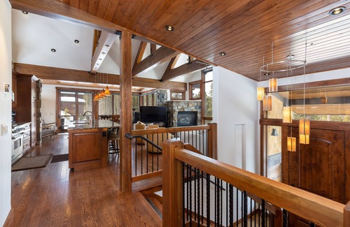 Blue River Casa | Breathtaking Views in Secluded Luxury Cabin in Breckenridge