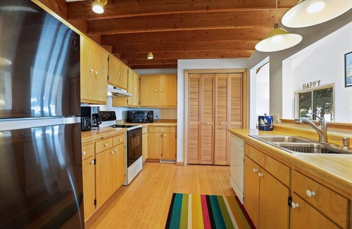 Sturgeon Bay Casa | Breathtaking views on the Bay! Waterfrontage!
