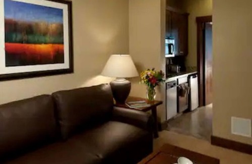 Breckenridge Cabina | Breckenridge, CO - Studio Suite at Grand Lodge on Peak 7 Ski-in/Ski-out Resort