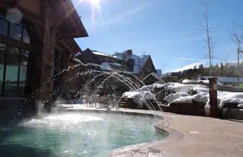 Breckenridge Cabina | Breckenridge, CO - Studio Suite at Grand Lodge on Peak 7 Ski-in/Ski-out Resort