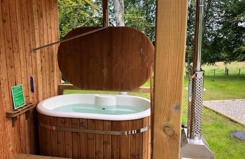 Lewiston Apartamento | Breckland Lodge 2 with Hot Tub
