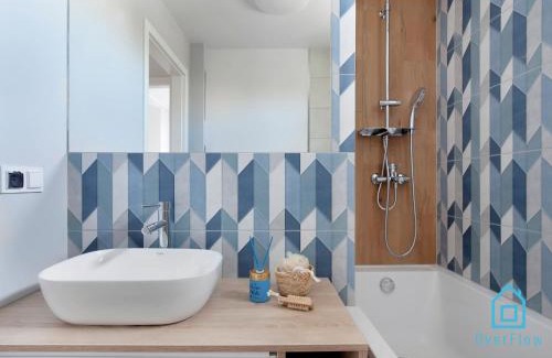 Przymorze Apartamento | Breeze Apartment - Charming Place, 15 Minutes to Gdańsk Old Town & 5 Minutes to Seaside