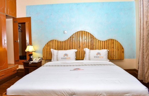 Nyahururu Hotel | Breeze Hotel Nyahururu