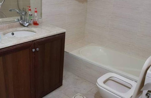 Jerash Otro | Breeze House