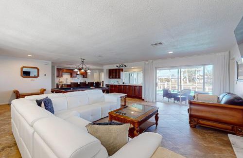 Punta Gorda Casa | Breezes and Bliss on the Canal
