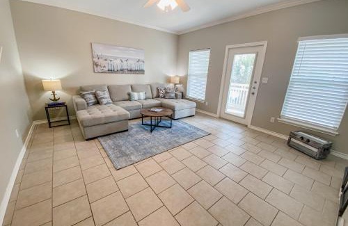 Corpus Christi Casa | Breezeways #303