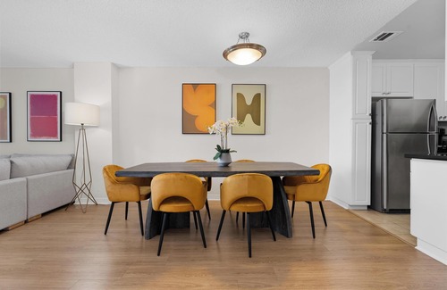 Marina Peninsula Apartamento | Breezy & Beautiful 3BR Marina del Rey Getaway