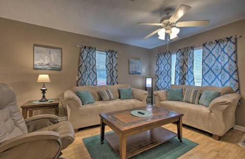 Gulfport Casa | Breezy Gulfport Getaway Less Than 1 Mile to Beach and Casino
