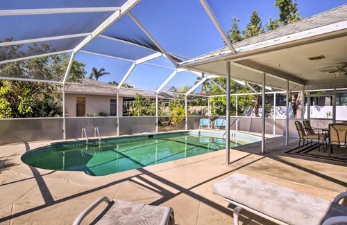 Marco Island Casa | Breezy Marco Island Home with Pool - Walk to Beach!