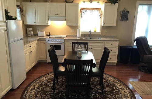Richfield Springs Apartamento | Breezy Point -New construction, amazing waterfront, apartment on Canadarago Lake