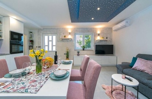 Central Dalmatia Apartamento | Brela 13, Apartment near the beach
