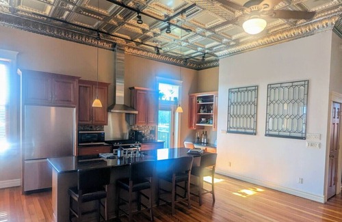 Waverly Apartamento | Bremer Avenue Penthouse