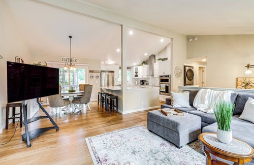 Bremerton Casa | Bremerton Home w/ Fire Pit Near Parks & Museums