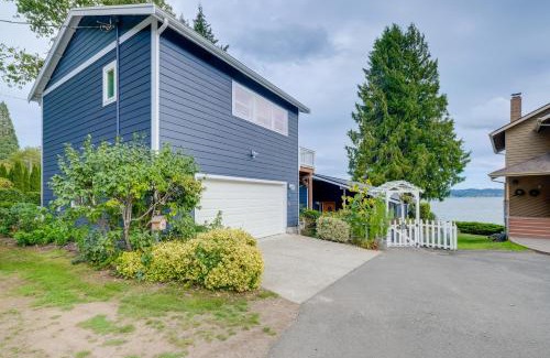 West Hills Apartamento | Bremerton Studio with Bay View Beach Access!
