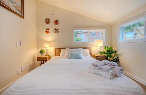 Rollingbay Casa | Bremerton Waterfront Cottage