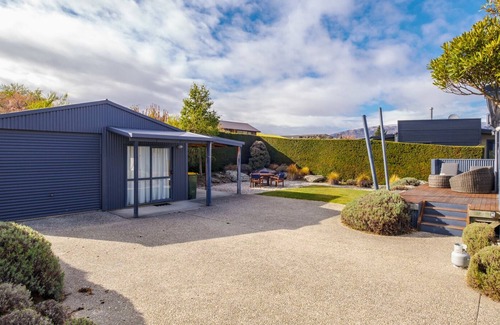 Wanaka Cabaña | BREMNER BAY VIEWS - WANAKA UPSTAIRS HOLIDAY UNIT in Wanaka