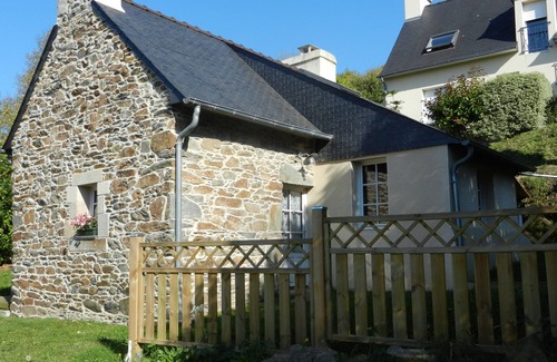 Plestin-les-Greves Cabaña | Breton casa 300m de la playa, cómodo, cerca de la costa de granito rosa