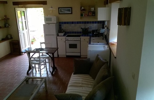 Louannec Casa | Breton Cottage en la costa de granito rosa