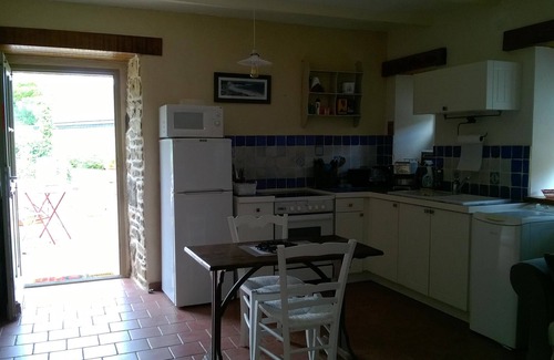 Louannec Casa | Breton Cottage en la costa de granito rosa