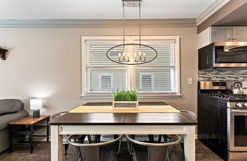 Wauwatosa Casa | Brew City | Game Room | Fenced Yard | Sleeps 13!