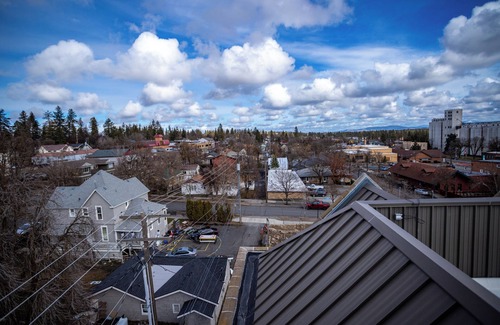 Cheney Apartamento | Brewster Hall