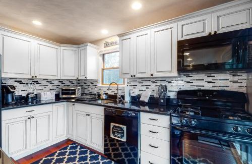 East Chop Casa | Brewster House