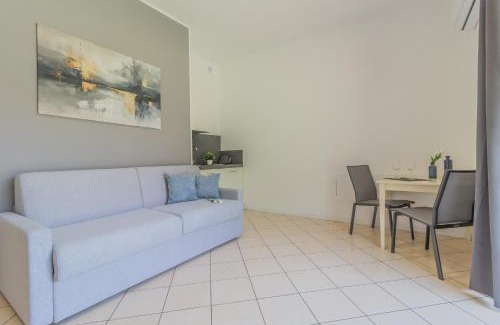 Dervio Apartamento | Brezza del lario Monolocale con giardino by Varenna Holidays