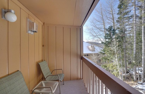 Brian Head Apartamento | Brian Head Condo w/ Balcony, Grill & Mountain View