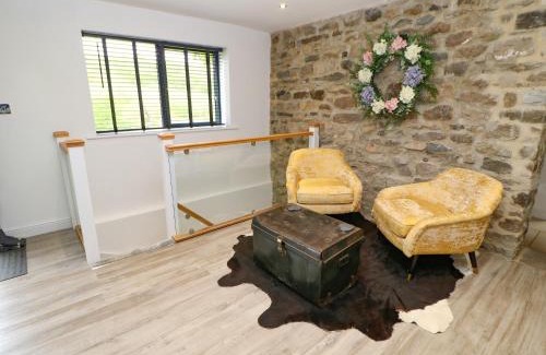 Wearhead Casa | Briar Barn