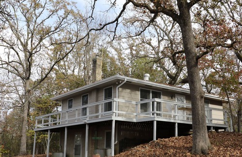 Gamaliel Cabina | Briarwood Cabin, con vistas al lago Norfork, cerca de Mountain Home, Arkansas.